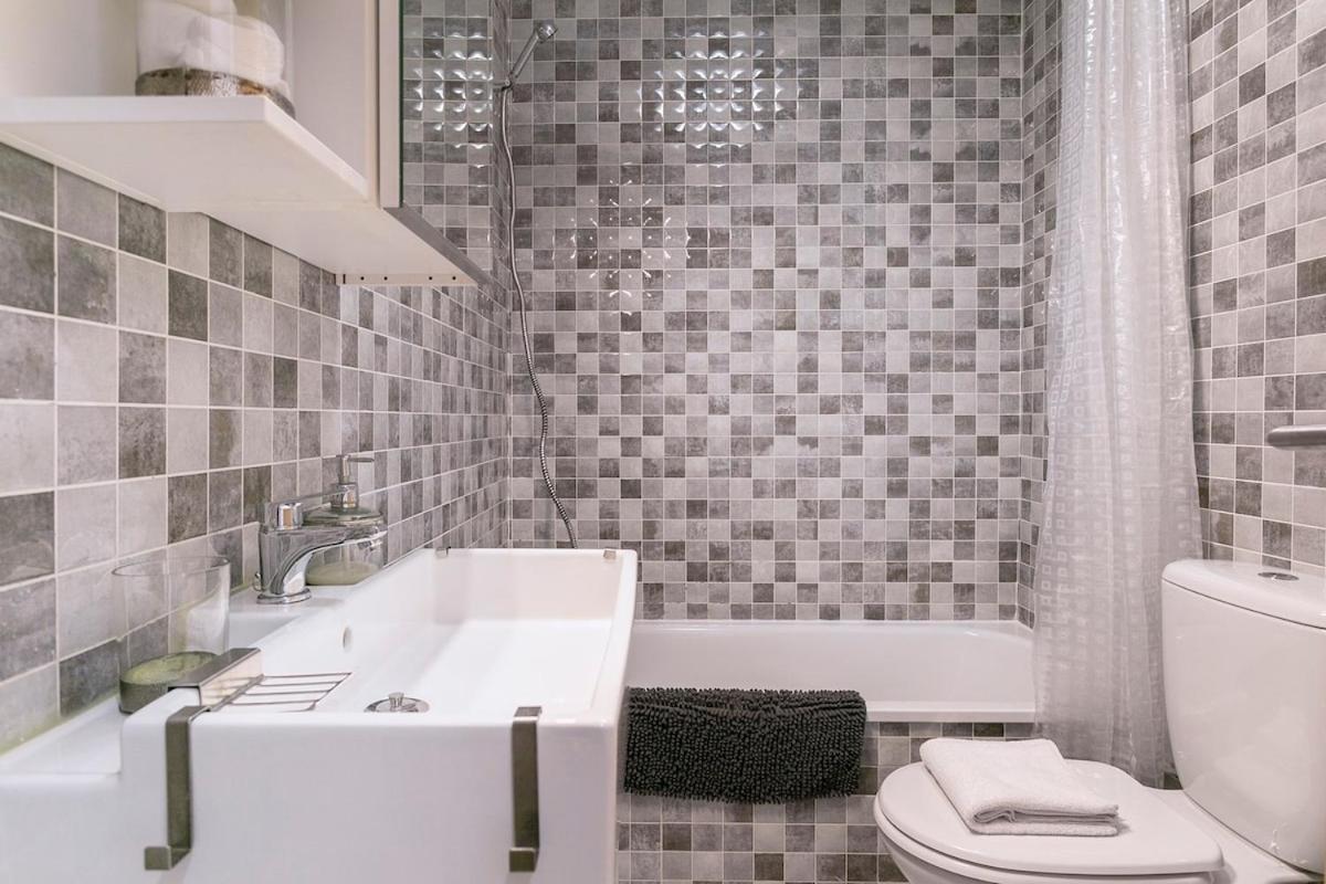 -Malagasunapts- Central Freeparking Rooftoppool Exterior foto